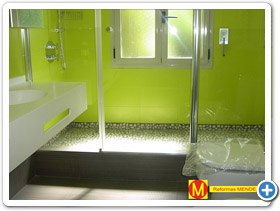 Acabado de baños.